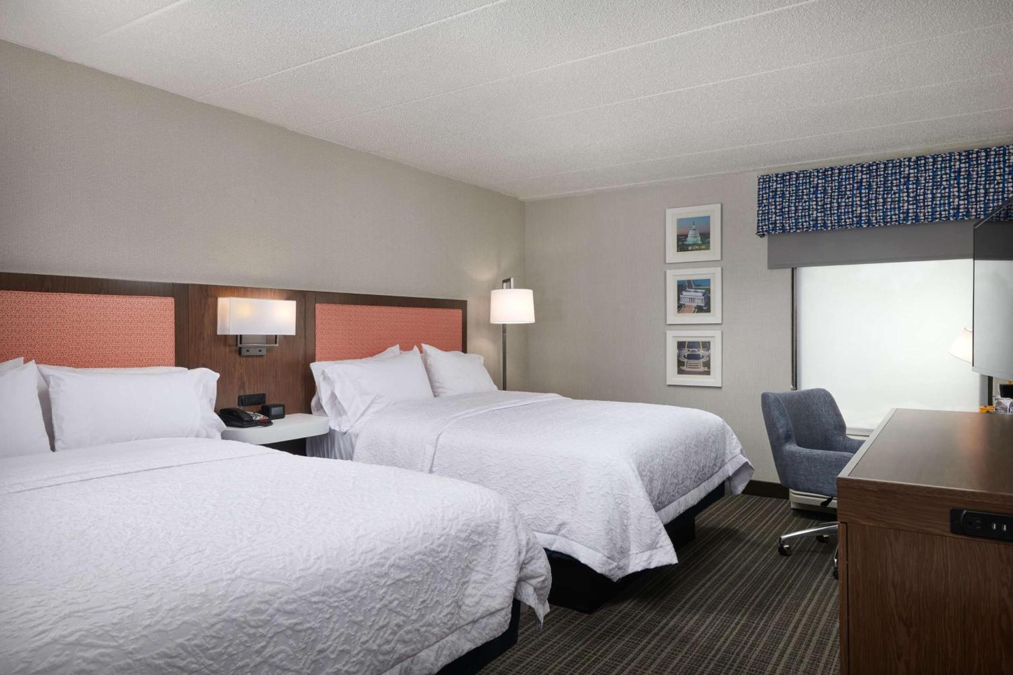 Hampton Inn Fairfax City Экстерьер фото